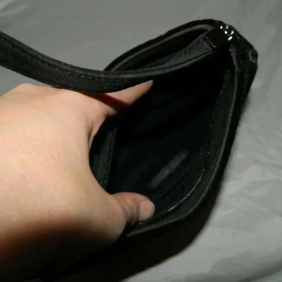 Vintage NINE WEST Black Velour Velveteen Purse - Picture 4 of 4